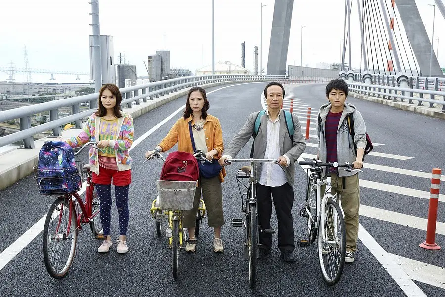 剧情电影《生存家族》解说文案/片源下载