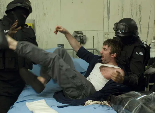 科幻电影《第九区》解说文案/片源下载