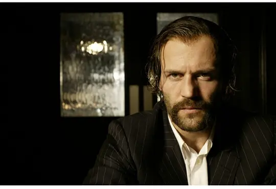 悬疑电影《转轮手枪》解说文案/片源下载