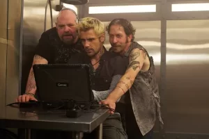 悬疑电影《捕蝇纸》解说文案/片源下载