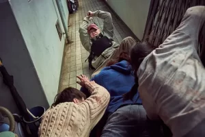 灾难电影《活着》解说文案/片源下载