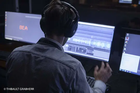 悬疑电影《黑匣子》解说文案/片源下载