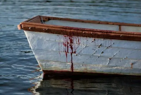 恐怖电影《水底惊魂》解说文案/片源下载