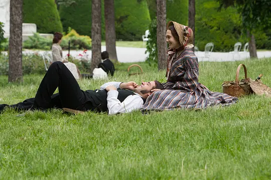 剧情电影《红杏出墙》解说文案/片源下载