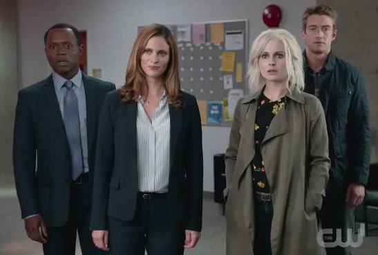 美剧《我是僵尸 第三季》13集电视剧解说文案/片源下载（完结）