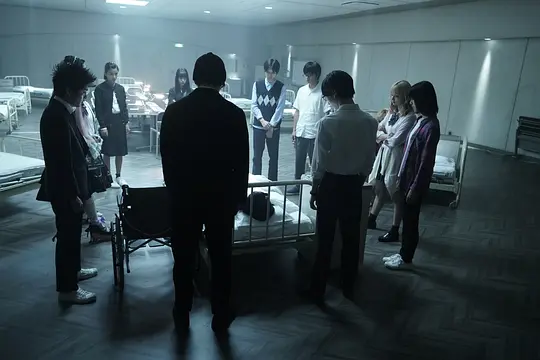 悬疑电影《十二个想死的孩子》解说文案/片源下载