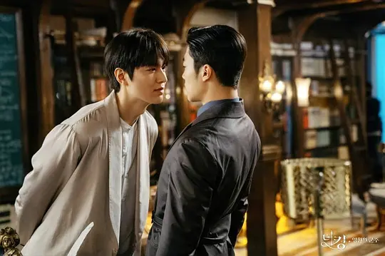 韩剧《国王：永远的君主》16集电视剧解说文案/片源下载（完结）