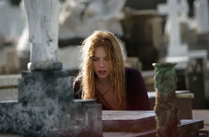 悬疑电影《超时空来电》解说文案/片源下载