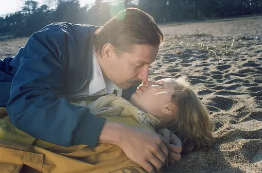 剧情电影《天堂孤影》解说文案/片源下载