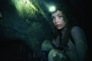 惊悚电影《地下墓穴》解说文案/片源下载