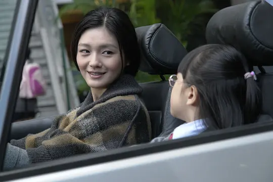 动作电影《保持通话》解说文案/片源下载