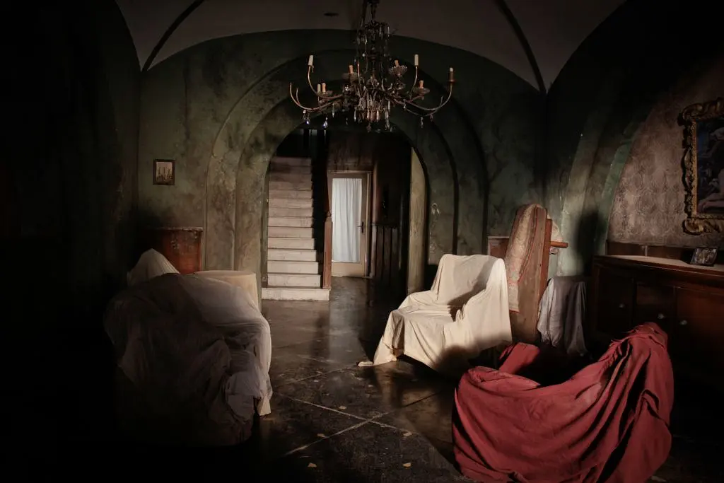 惊悚电影《时间尽头的房屋》解说文案/片源下载