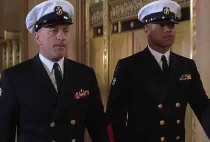 励志电影《怒海潜将》解说文案/片源下载