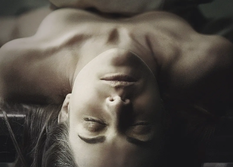 惊悚电影《安娜·弗里茨的尸体》解说文案/片源下载