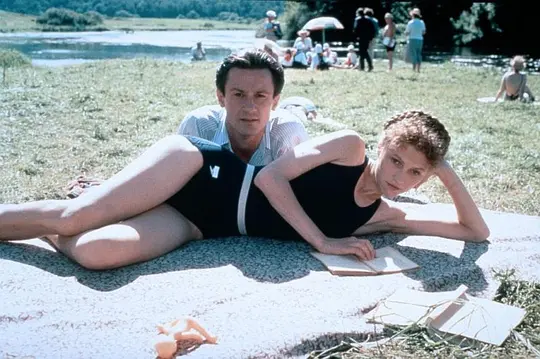 剧情电影《烈日灼人》解说文案/片源下载