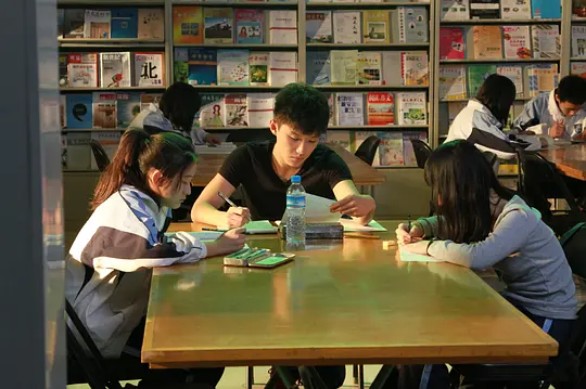 剧情电影《狗十三》解说文案/片源下载