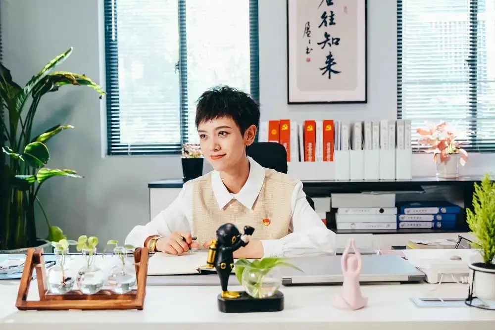 电视剧《春天里的人们》36集电视剧解说文案/片源下载