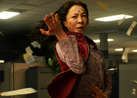 奇幻电影《瞬息全宇宙》解说文案/片源下载