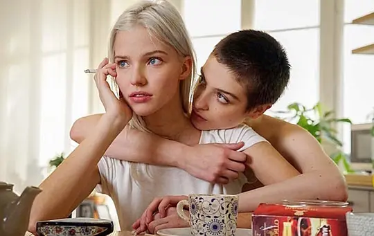 动作电影《安娜》解说文案/片源下载