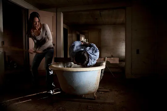 惊悚电影《我唾弃你的坟墓》解说文案/片源下载