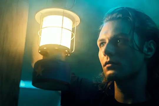 惊悚电影《潜伏5：红门》解说文案/片源下载