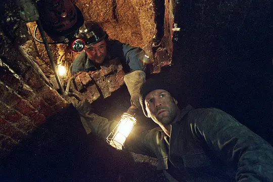 犯罪电影《银行大劫案》解说文案/片源下载