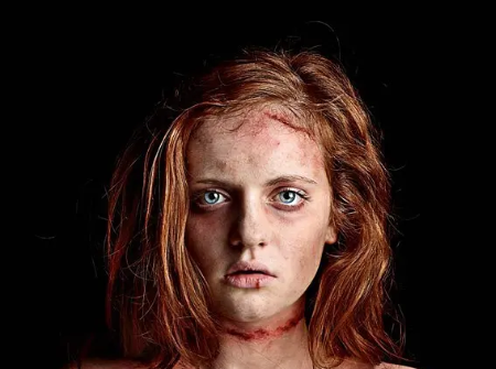 恐怖电影《灯火熄时》解说文案/片源下载