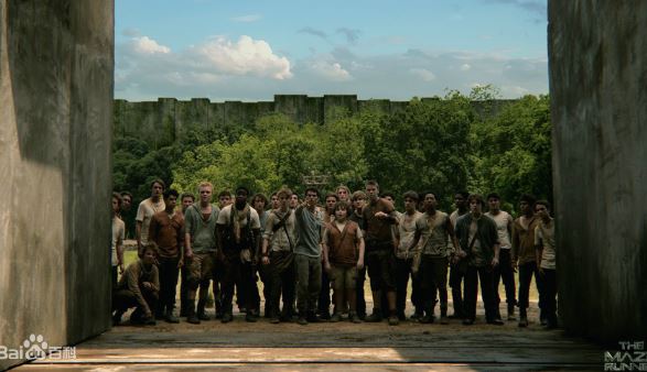 悬疑电影《移动迷宫》解说文案完整版