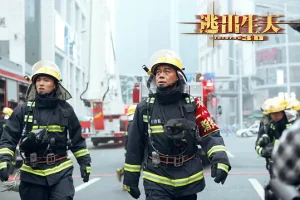 灾难电影《逃出生天》解说文案/片源下载