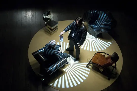 悬疑电影《足迹》解说文案/片源下载