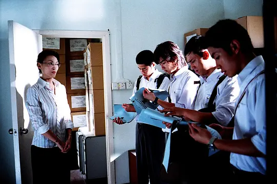 恐怖电影《校墓处》解说文案/片源下载