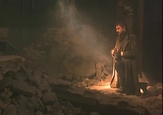 战争电影《伯德街小岛》解说文案/片源下载