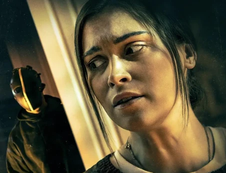 科幻电影《我会看着的》解说文案/片源下载