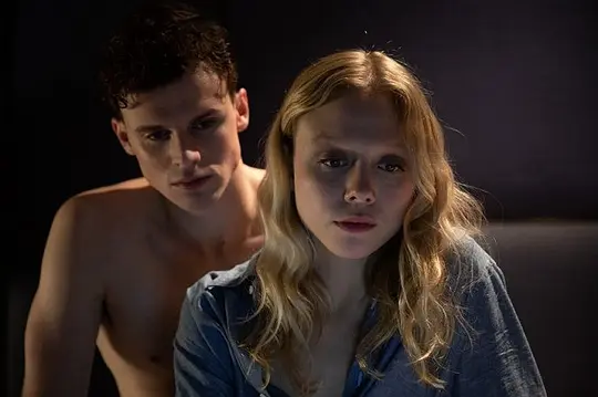 悬疑电影《明信片杀戮》解说文案/片源下载