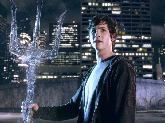 奇幻电影《波西·杰克逊与神火之盗》解说文案/片源下载