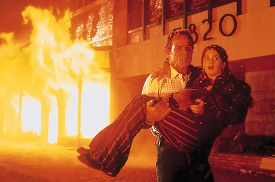 灾难电影《活火熔城》解说文案/片源下载