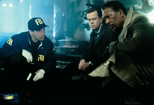 悬疑电影《蛛丝马迹》解说文案/片源下载