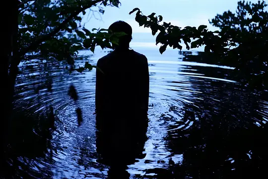 悬疑电影《流浪之月》解说文案/片源下载